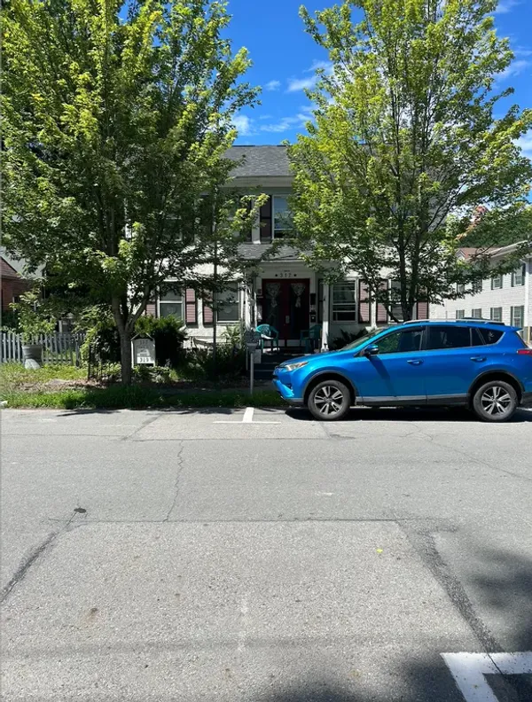 Modern 2-Bedroom in Heart of Yonkers